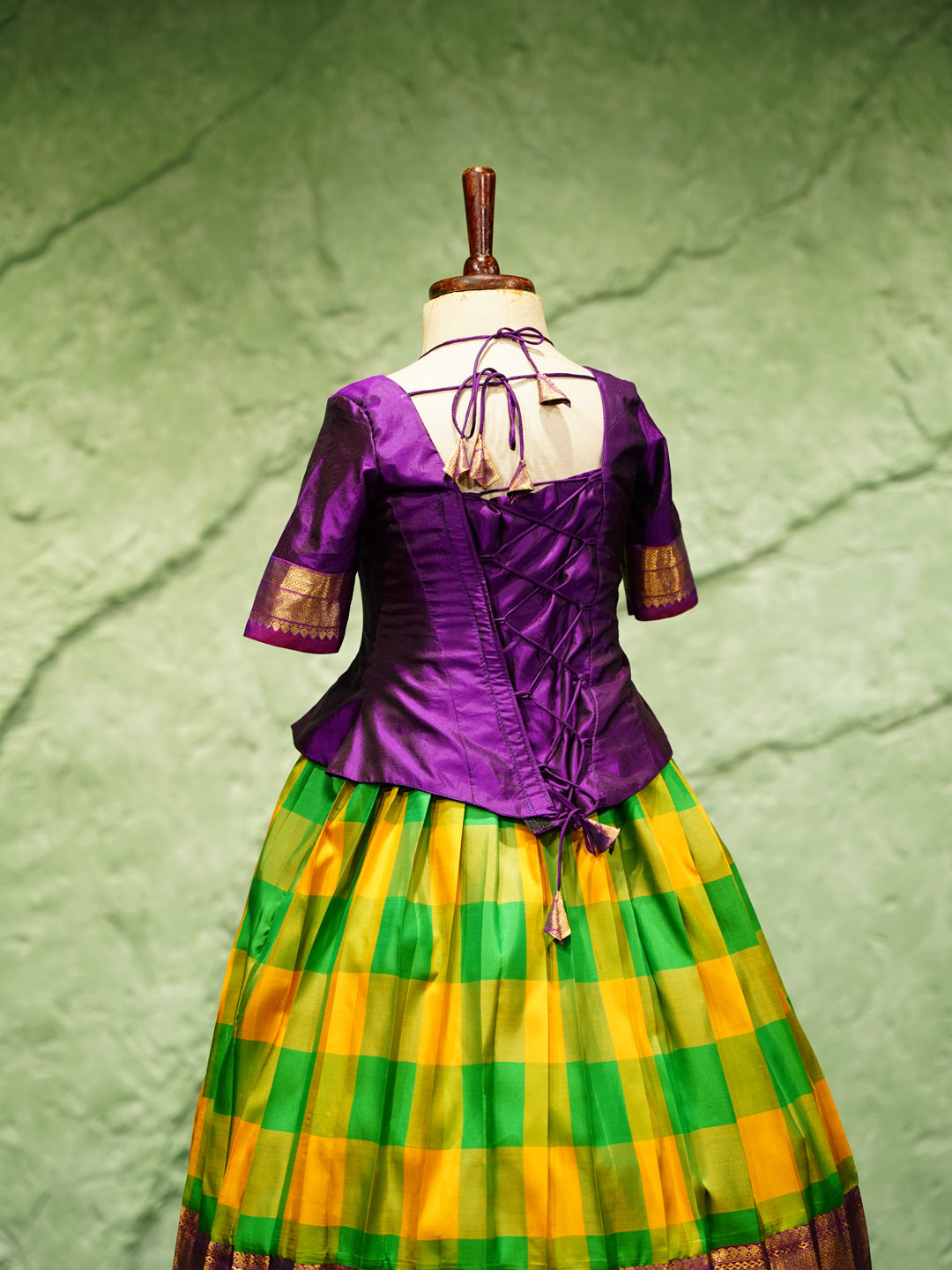 Emerald Royale Kanchipuram Pattu Pavadai