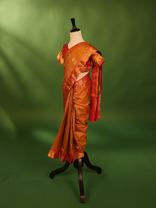 Kids Nauvari saree in red and orange